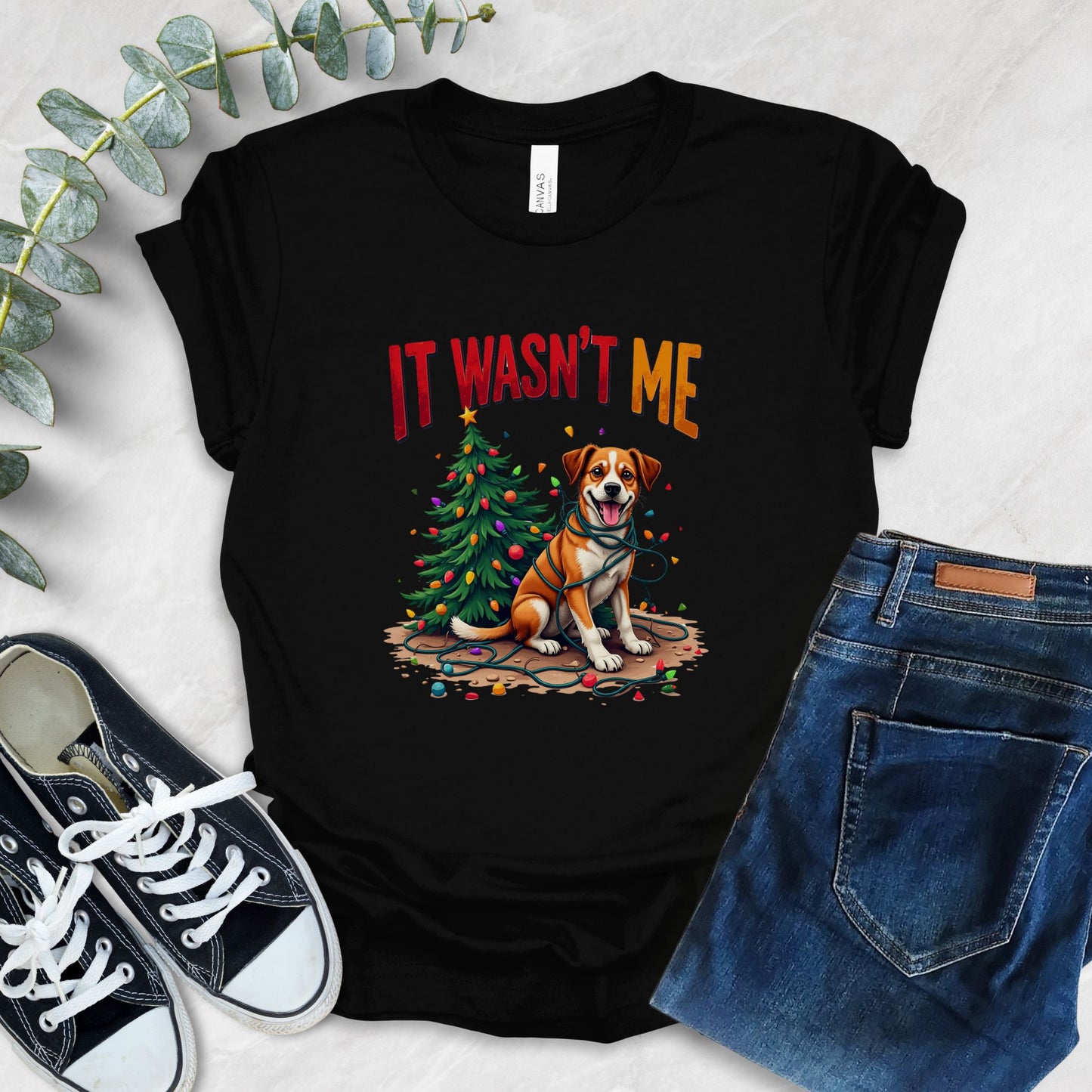 It Wasn't Me Christmas Dog T-Shirt