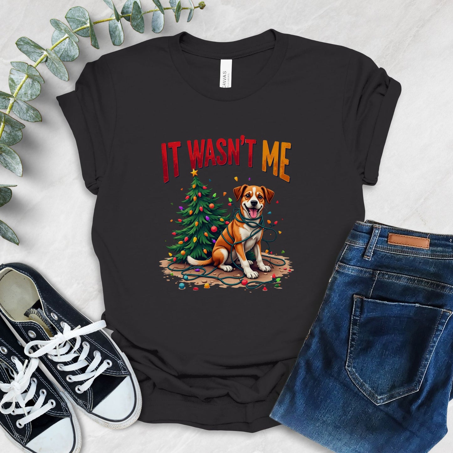 It Wasn't Me Christmas Dog T-Shirt